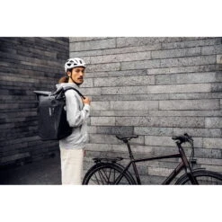 ORTLIEB Vario High-Vis QL2.1 - 26 L - Rucksack Und Radtasche 30 ORTLIEB Vario High-Vis QL2.1 - 26 L - Rucksack Und Radtasche -Trangian Verkaufe ortlieb vario ps ql2 1 highvis rucksack und radtasche black reflective ol f7716 14